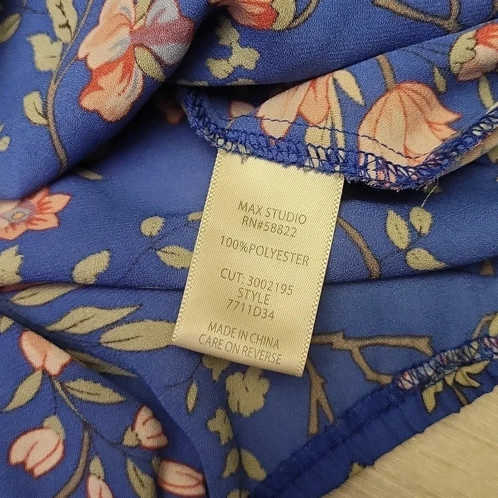 Max Studio Blue Floral Surplice Blouse Flutter Long Sleeves Womens Size XL - Picture 5 of 8